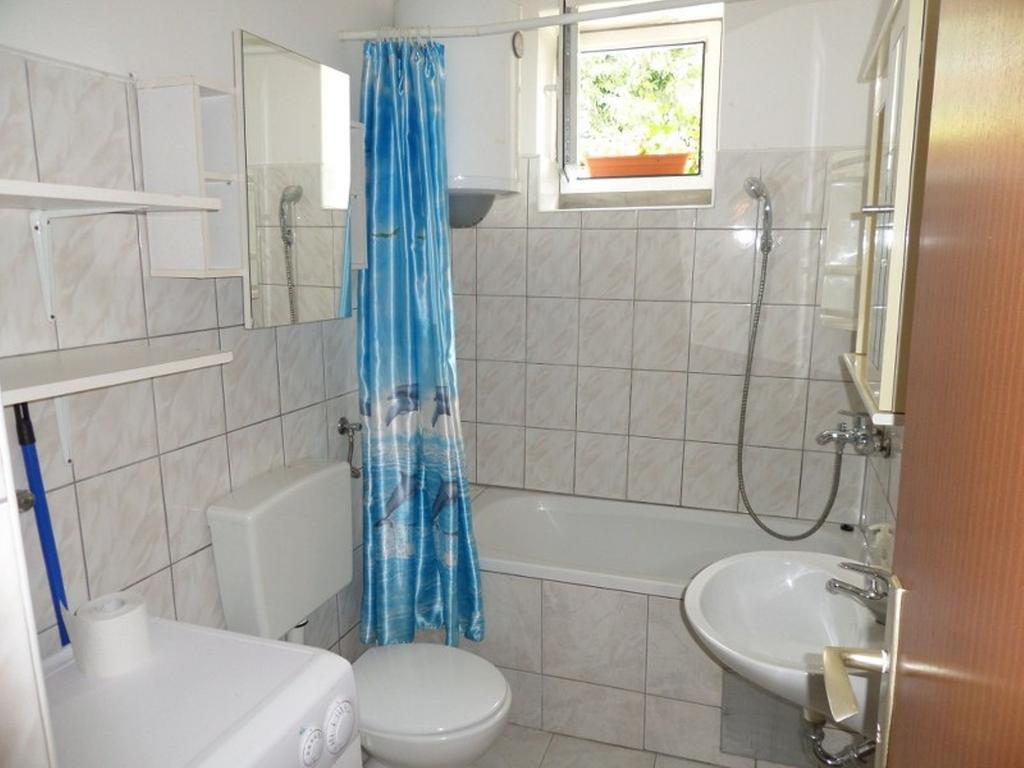 Apartment Ines Novi Vinodolski Rum bild